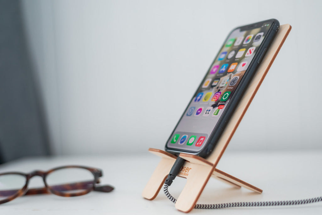 Renewli Minimalist Wooden Phone Stand